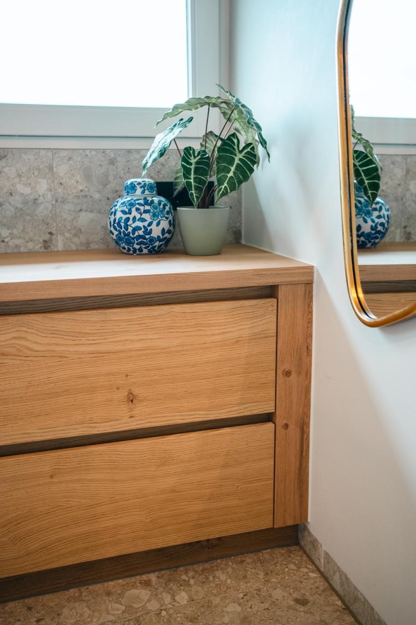 Eikenhouten badmeubel