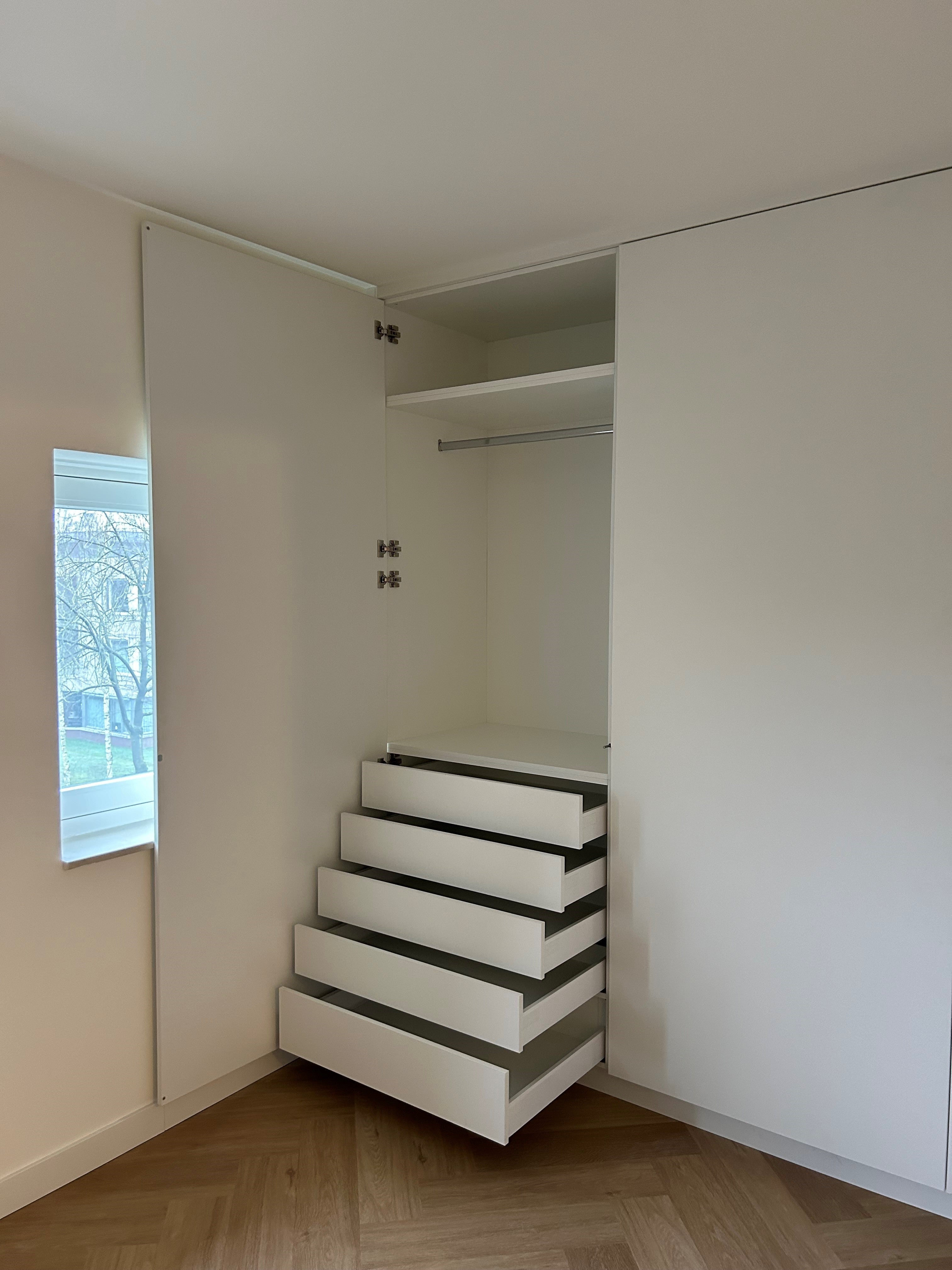 Kleding kast/scheidingswand