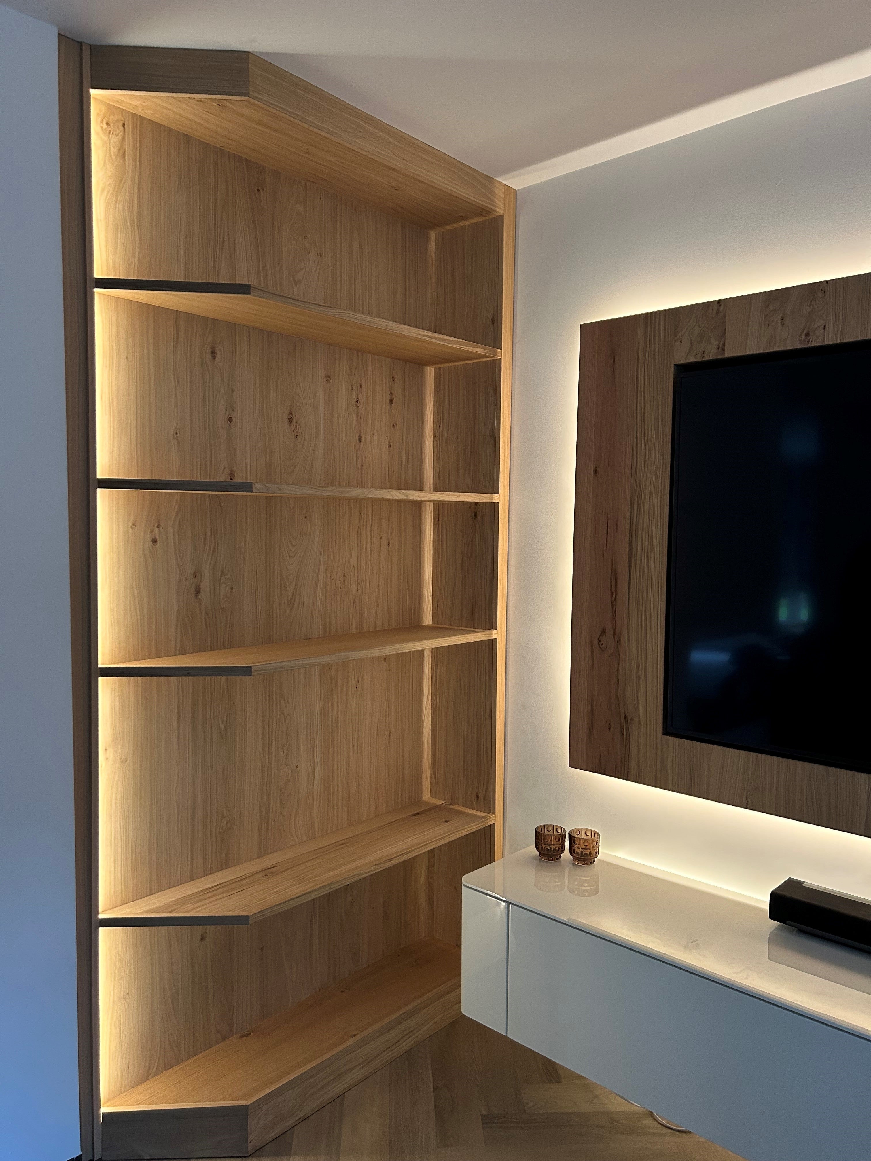 Eikenhouten Cinewall